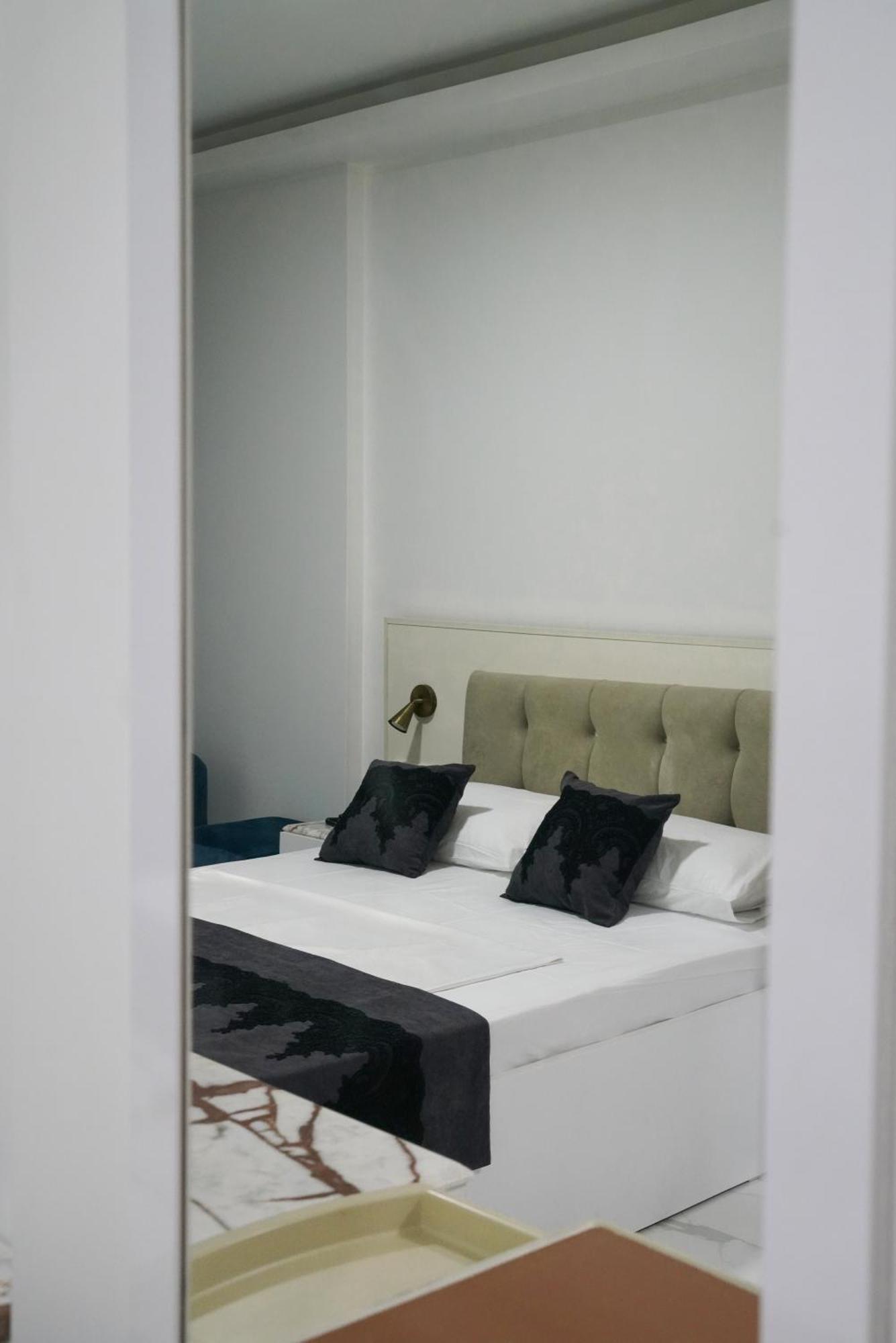Otel Eclipse