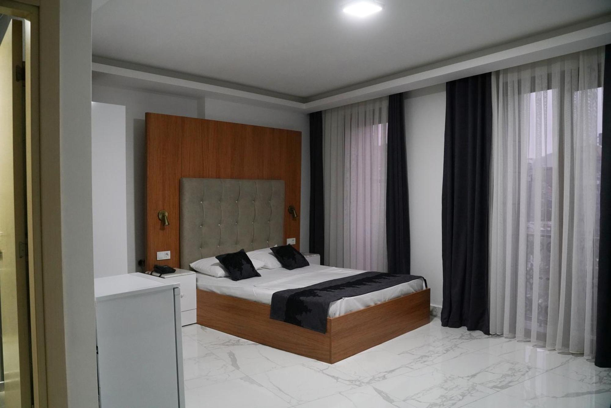 Otel Eclipse